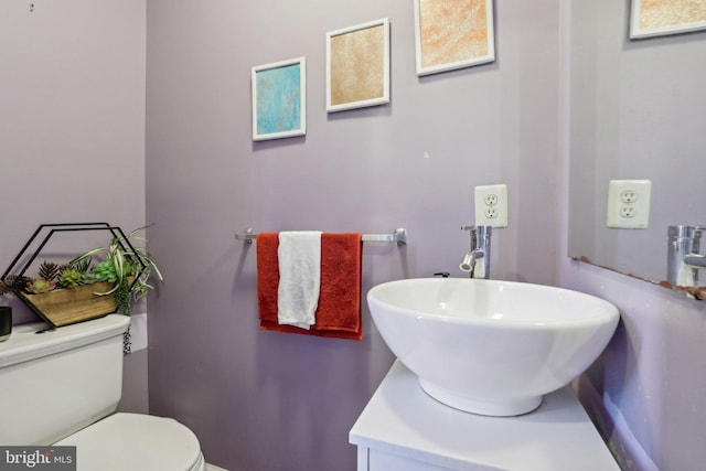 226 Troon Ct, Royersford, PA 19468 - half bath featuring toilet and vanity