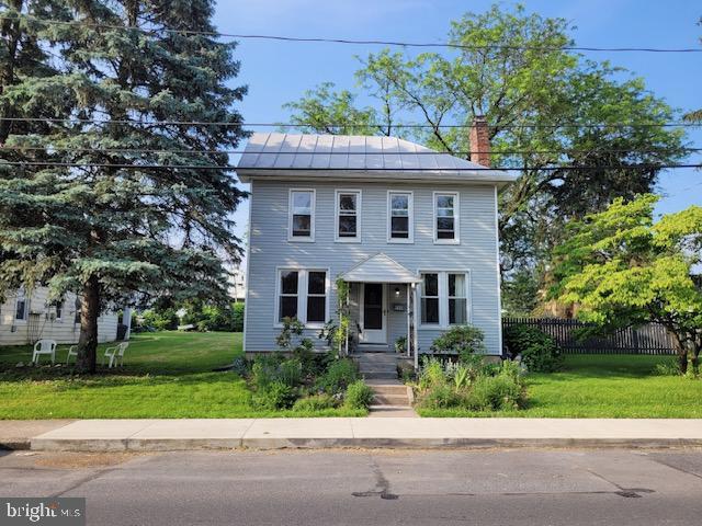 2329 Canby St, Harrisburg, PA 17103 - colonial home with a chimney