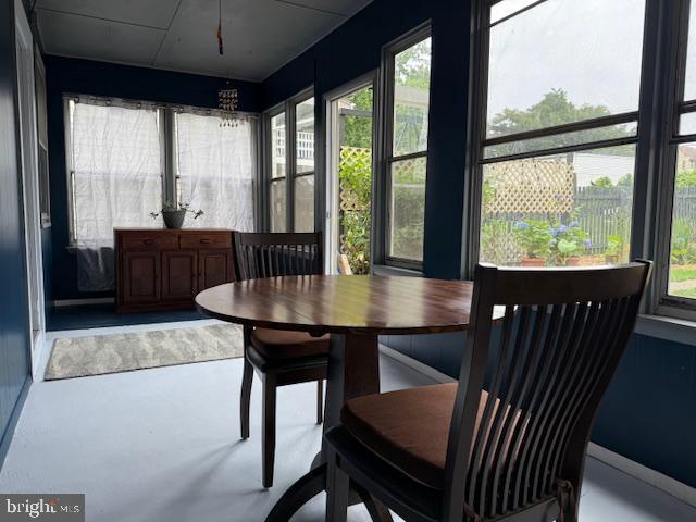 2329 Canby St, Harrisburg, PA 17103 - sunroom featuring a chandelier