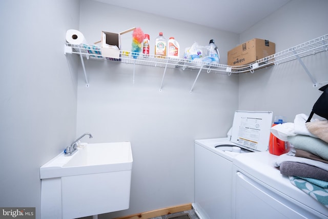 129 Bucks Crossing Ln, Accident, MD 21520 - laundry area featuring washing machine and clothes dryer