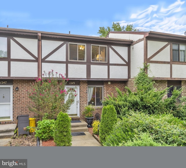 1249 Birchcrest Ct, Arnold, MD 21012 - view of front of home with stucco siding and brick siding