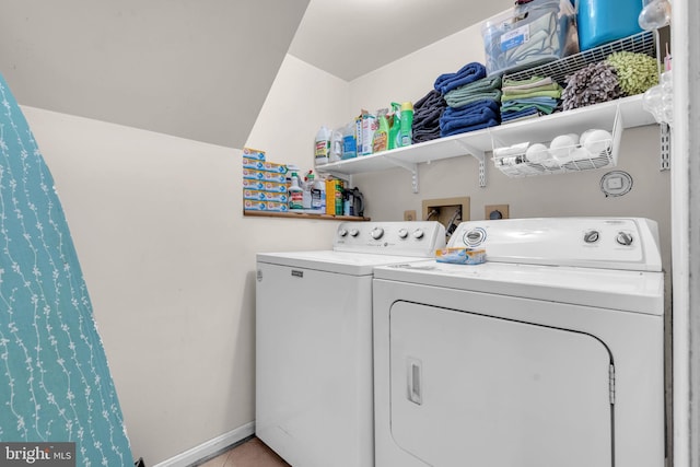 38390 Golden Beach Rd, Mechanicsville, MD 20659 - laundry area with washing machine and dryer and tile patterned flooring
