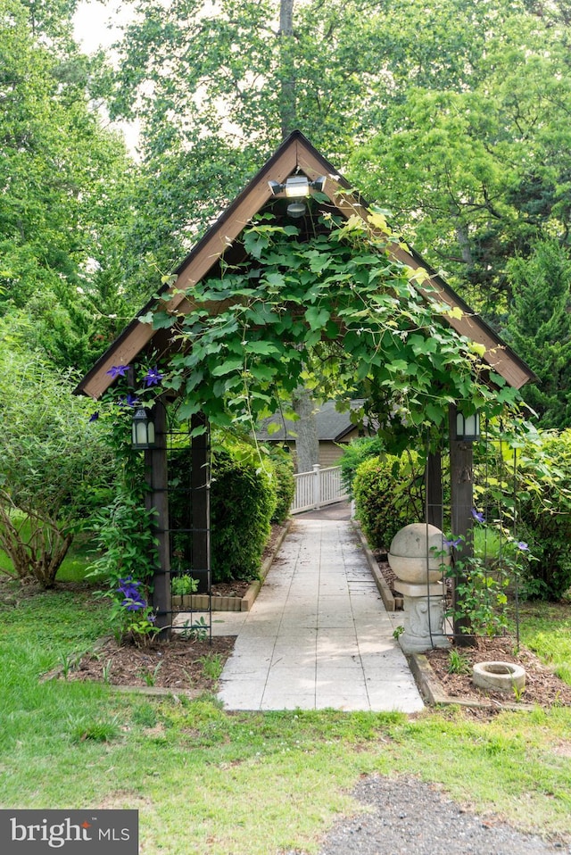 26747 Cat Creek Rd, Mechanicsville, MD 20659 - surrounding community with a gate