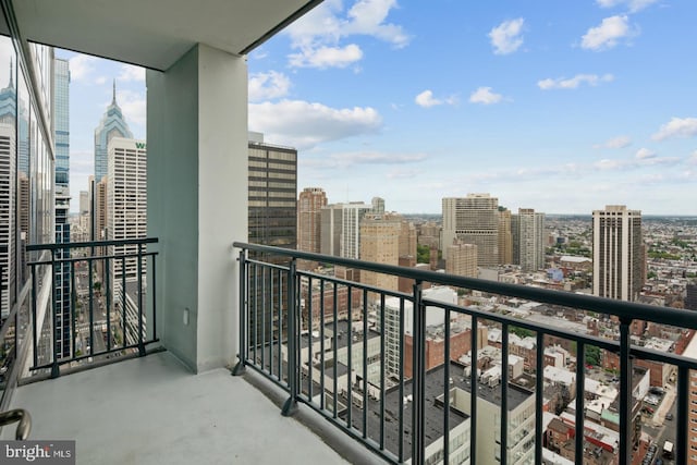2101 Market St Unit 3605, Philadelphia, PA 19103 - balcony featuring a city view
