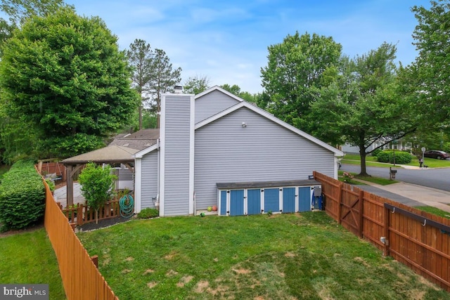 11636 Doxdam Ter, Germantown, MD 20876 - view of side of property featuring a chimney