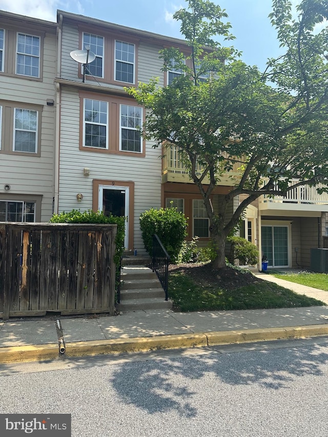 9 Alpen Green Ct Unit 20-208, Burtonsville, MD 20866 - view of property featuring central AC