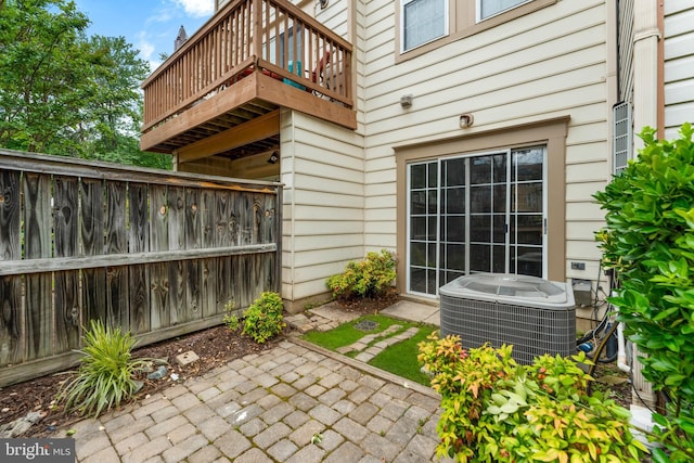 9 Alpen Green Ct Unit 20-208, Burtonsville, MD 20866 - view of patio featuring central air condition unit and a balcony
