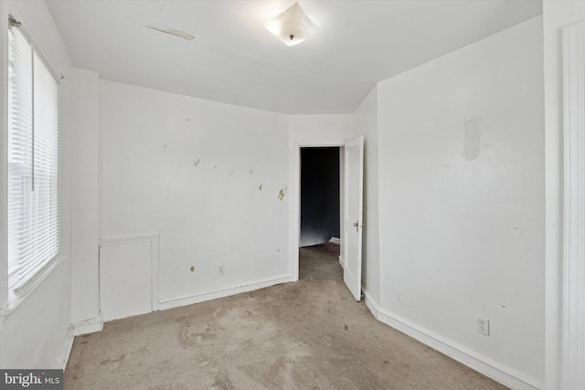 1500 Benner St, Philadelphia, PA 19149 - carpeted empty room featuring baseboards