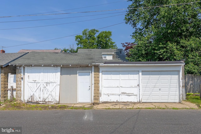 42 Lupton Ave, Woodbury, NJ 08096 - view of detached garage