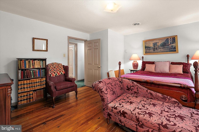13220 Bank St, Bishopville, MD 21813 - bedroom featuring wood-type flooring
