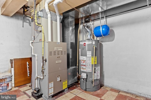 3415 E Market St, York, PA 17402 - utility room featuring gas water heater
