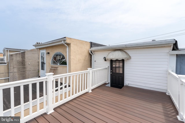 518 Scott St, Baltimore, MD 21230 - view of wooden deck