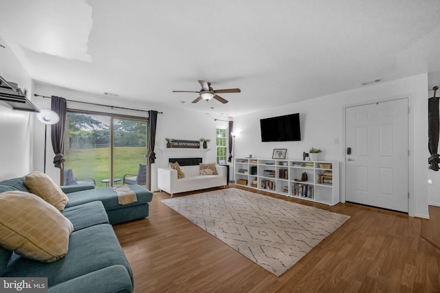 315 Coventry Ct, Mantua, NJ 08051 - living area with ceiling fan and wood finished floors