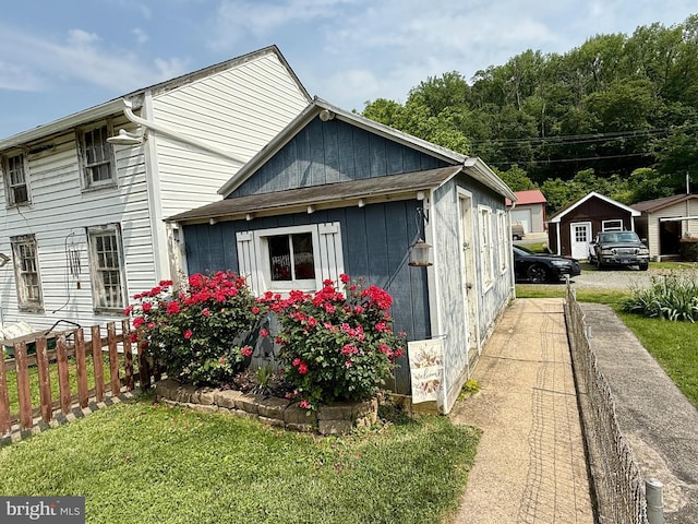 344 S Reading Ave, Boyertown, PA 19512 - view of side of home