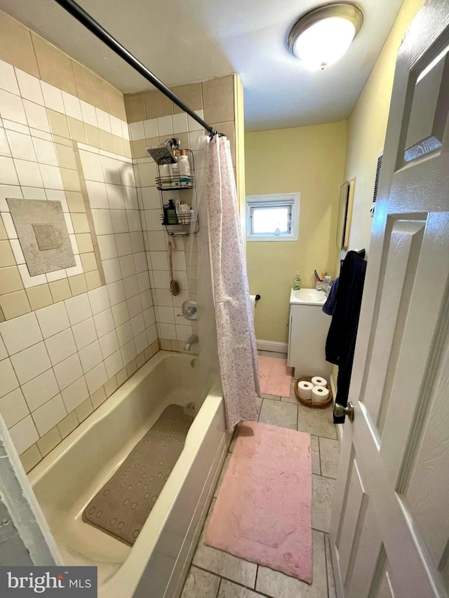 1531 Deal St, Philadelphia, PA 19124 - full bathroom featuring vanity, shower / bath combo with shower curtain, and tile patterned flooring