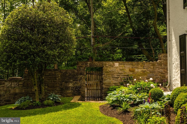 11 Conshohocken State Rd, Gladwyne, PA 19035 - view of yard featuring a gate