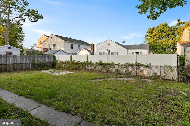 16 Woodside Ln, Keansburg, NJ 07734 - view of yard