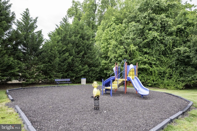 2652 Academic Ct, Waldorf, MD 20603 - view of community play area