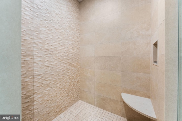 415 Pyles Mountain Ln, Avondale, PA 19311 - bathroom featuring tiled shower