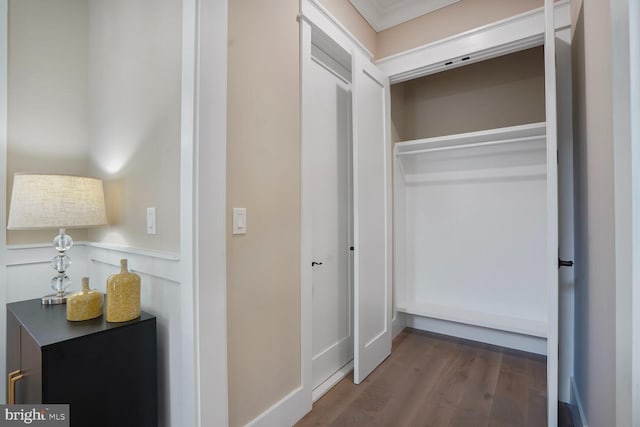 504 Kingsley Rd SW, Vienna, VA 22180 - view of closet