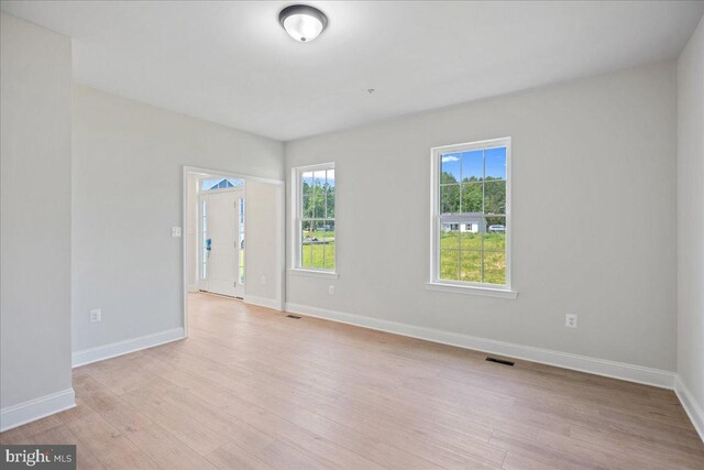 7016 Grace Landing Ct, Hughesville, MD 20637 - spare room with light wood-style flooring and baseboards