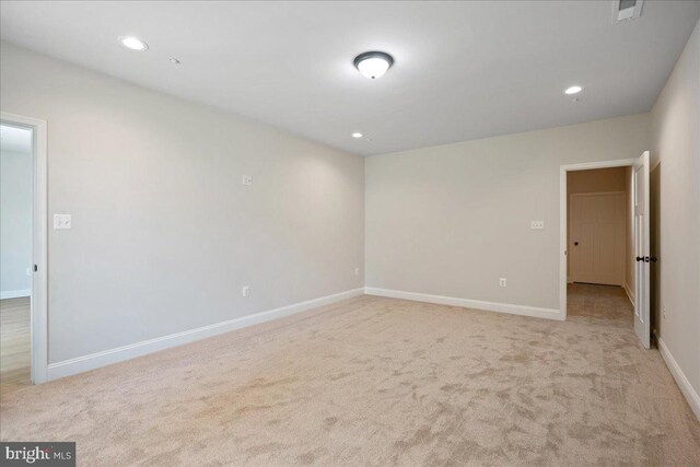 7016 Grace Landing Ct, Hughesville, MD 20637 - unfurnished room featuring baseboards, light colored carpet, and recessed lighting