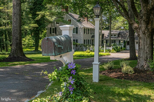 200 Hun Rd, Princeton, NJ 08540 - exterior view of asphalt driveway