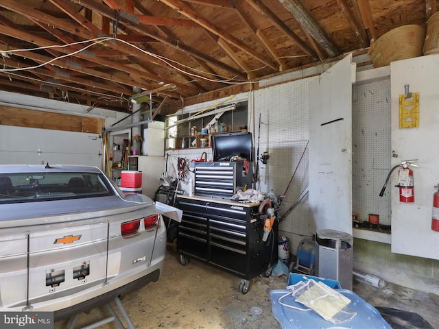 18540 Brooke Rd, Sandy Spring, MD 20860 - garage with a workshop area