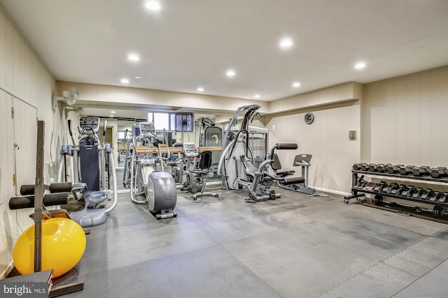 3900 Tunlaw Rd NW Unit 118, Washington, DC 20007 - exercise room with recessed lighting