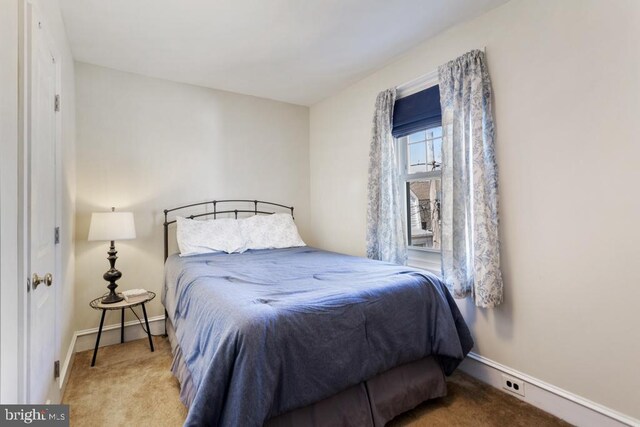 86 Greenfield Ave, Ardmore, PA 19003 - carpeted bedroom with baseboards