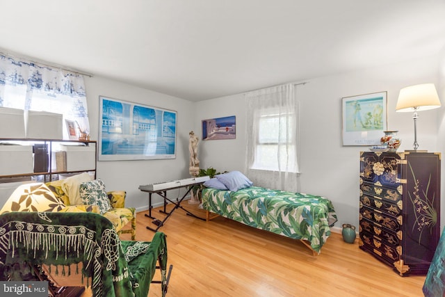 206 Mountain Rd, Linthicum Heights, MD 21090 - bedroom featuring wood finished floors and baseboards