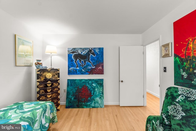 206 Mountain Rd, Linthicum Heights, MD 21090 - bedroom featuring wood finished floors and baseboards