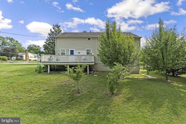 206 Mountain Rd, Linthicum Heights, MD 21090 - rear view of property featuring a wooden deck and a yard