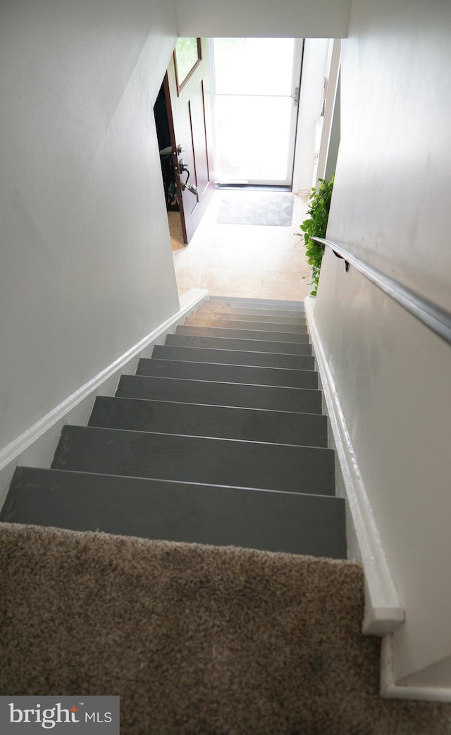 9 Wyndham Ct, Downingtown, PA 19335 - view of stairway