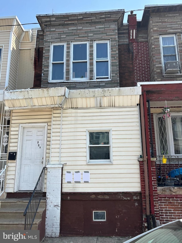 222 E Wishart St, Philadelphia, PA 19134 - multi unit property featuring crawl space