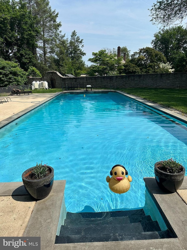 1319 Remington Rd, Wynnewood, PA 19096 - view of pool