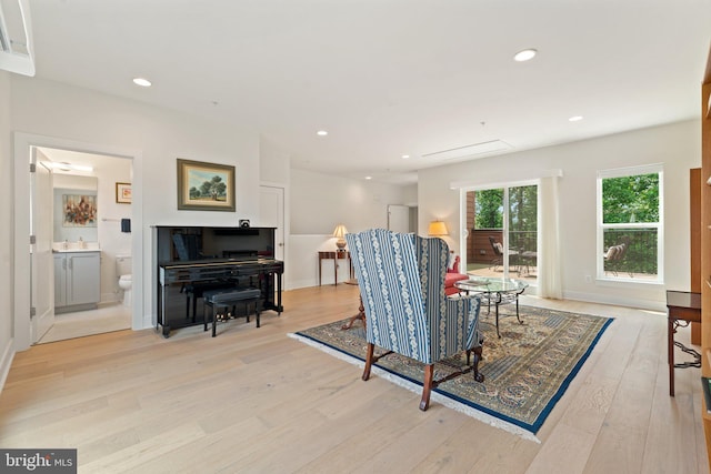 3546 Sutton Heights Cir, Fairfax, VA 22031 - living room with light wood-type flooring and recessed lighting