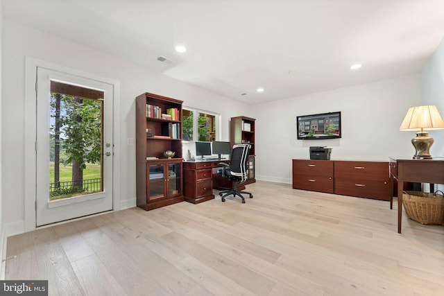 3546 Sutton Heights Cir, Fairfax, VA 22031 - office space with light wood-style floors and recessed lighting