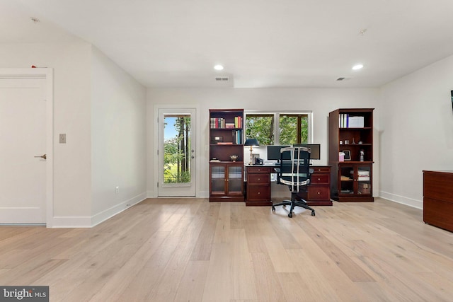 3546 Sutton Heights Cir, Fairfax, VA 22031 - office space featuring light wood-type flooring and recessed lighting