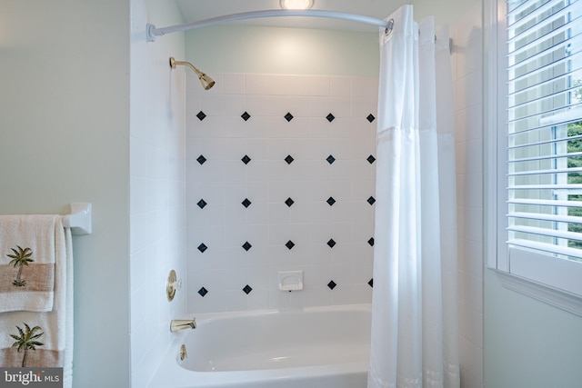 1217 Tullamore Cir, Chester Springs, PA 19425 - full bath with shower / bath combination with curtain and healthy amount of natural light
