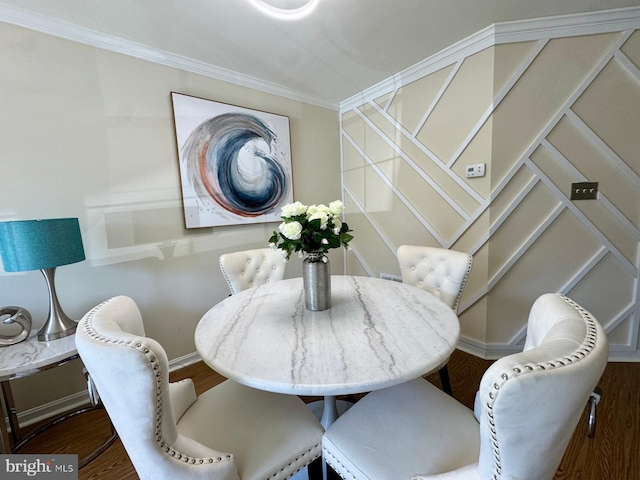 6820 Jade Ct, Capitol Heights, MD 20743 - dining room featuring wood finished floors and ornamental molding