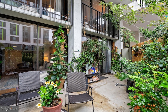 2700 Virginia Ave NW Unit 109, Washington, DC 20037 - view of patio / terrace