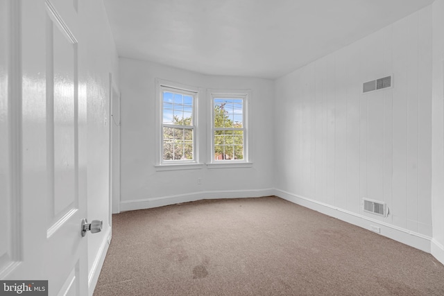 224 E Washington St, Riverside, NJ 08075 - carpeted empty room featuring baseboards