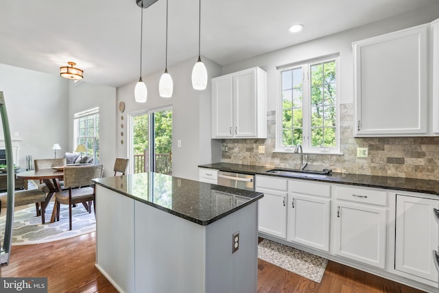 17542 Falls Pl, Round Hill, VA 20141 - kitchen featuring a sink, dishwasher, decorative backsplash, dark wood-style floors, and recessed lighting