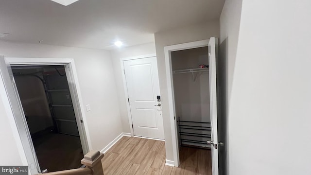 4904 Brookside Ct, Coopersburg, PA 18036 - corridor featuring light wood-style floors and baseboards