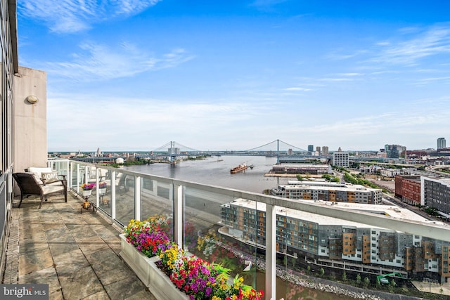 901 N Penn St Unit F2003, Philadelphia, PA 19123 - balcony with a water view and a city view