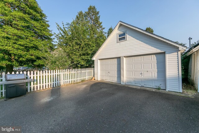 28 Bowen Ave, Woodstown, NJ 08098 - view of detached garage