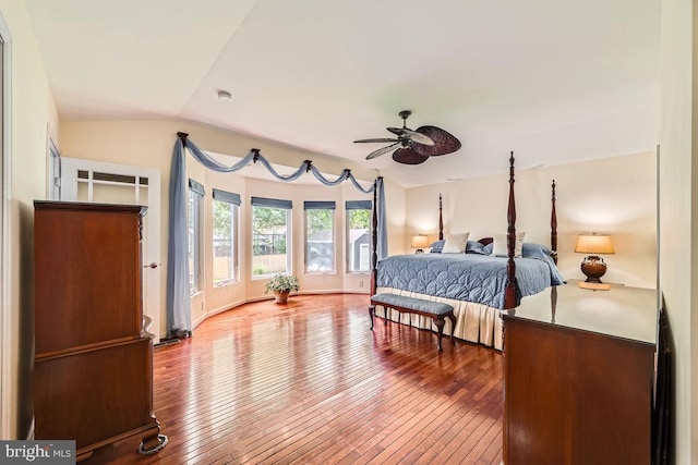 3528 Cohasset Ave, Annapolis, MD 21403 - bedroom featuring hardwood / wood-style floors and vaulted ceiling