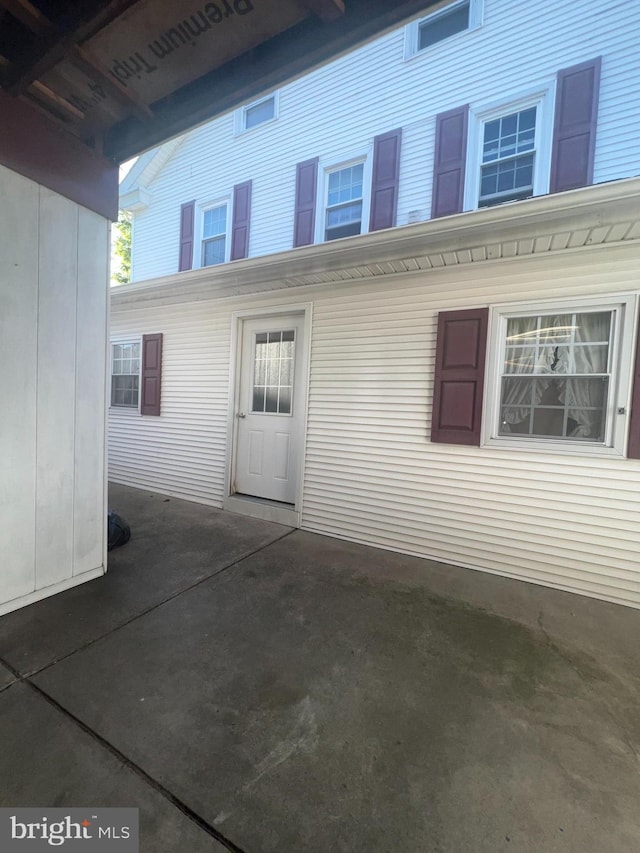 718 W Pine St, Shamokin, PA 17872 - view of entrance to property