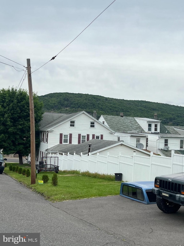 718 W Pine St, Shamokin, PA 17872 - view of home's exterior